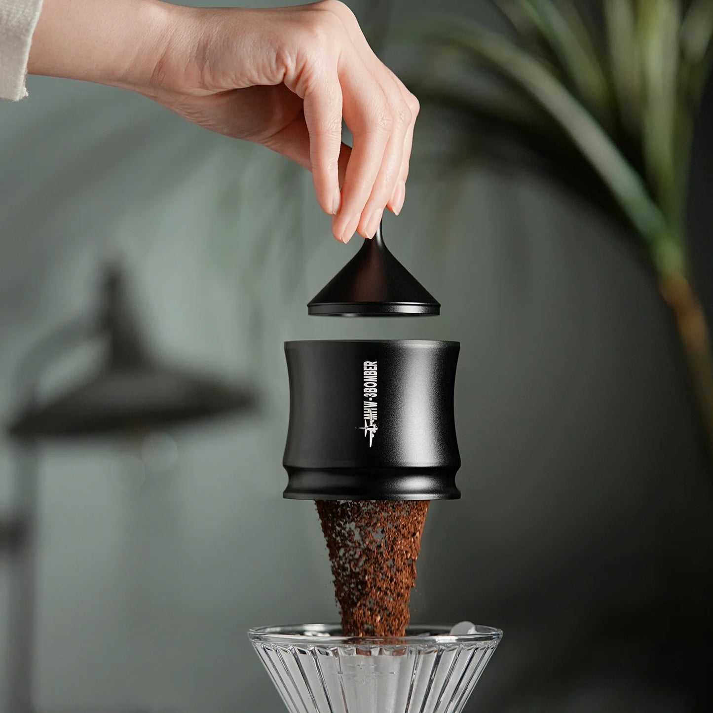 MHW-3BOMBER FlowLight Espresso Shaker Funnel, 51-54mm