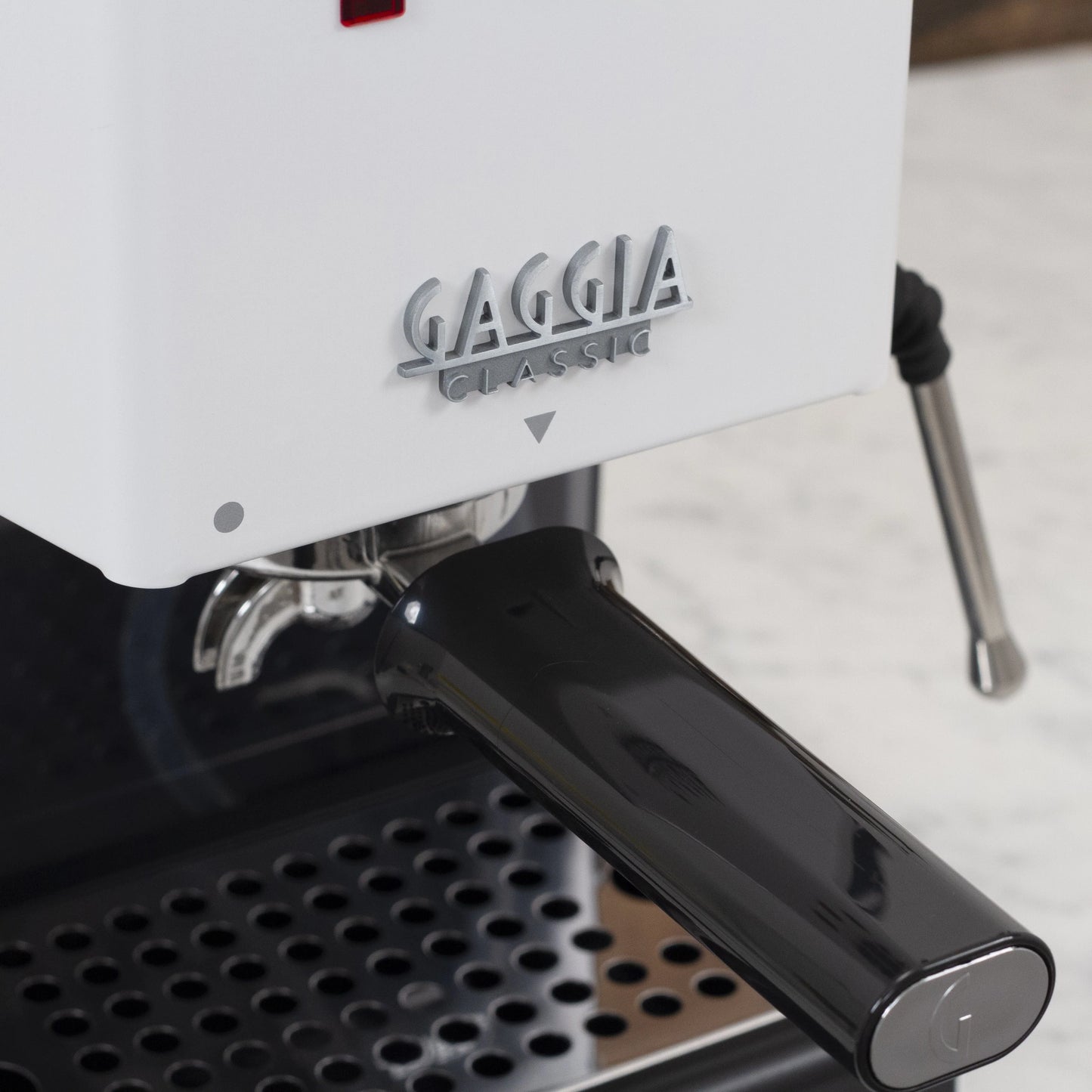 Gaggia CLASSIC E24 Polar White - Color Vibes